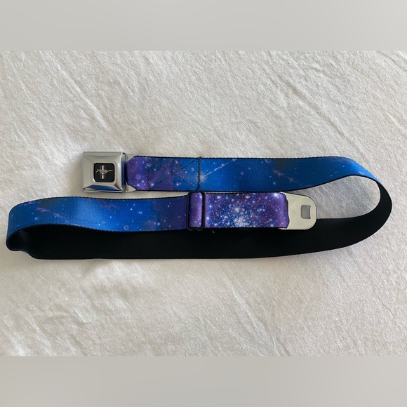 Buckle-Down Belt Ford Mustang Emblem NWOT - Picture 4 of 8